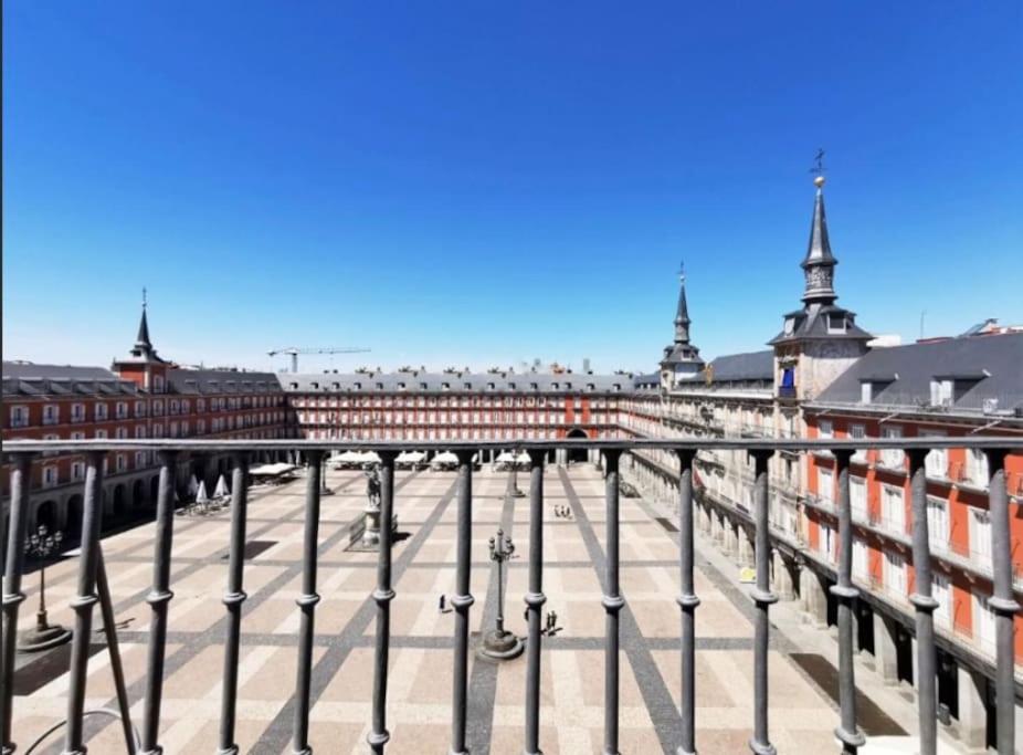 5* Penthouse en Plaza Mayor - Housity