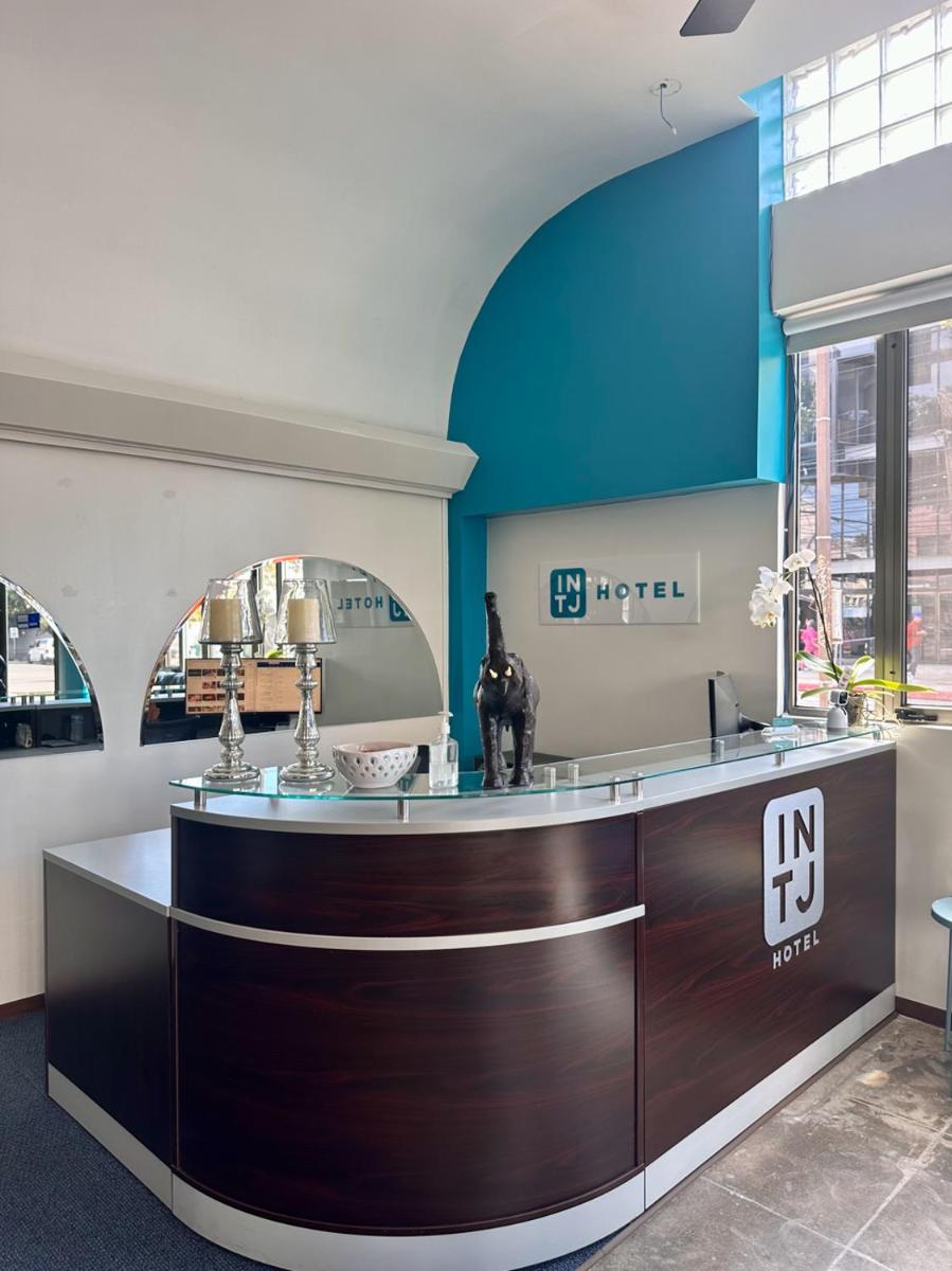 INTJ Hotel - Housity