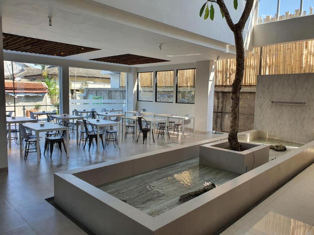 Hart Hotel Premium Rapatmaja - Housity