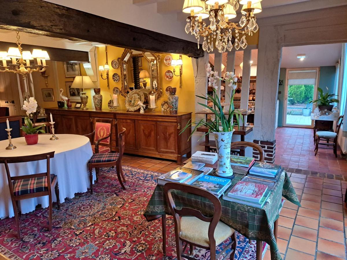 Le Logis Fleurs et jardins de Pitry - Housity