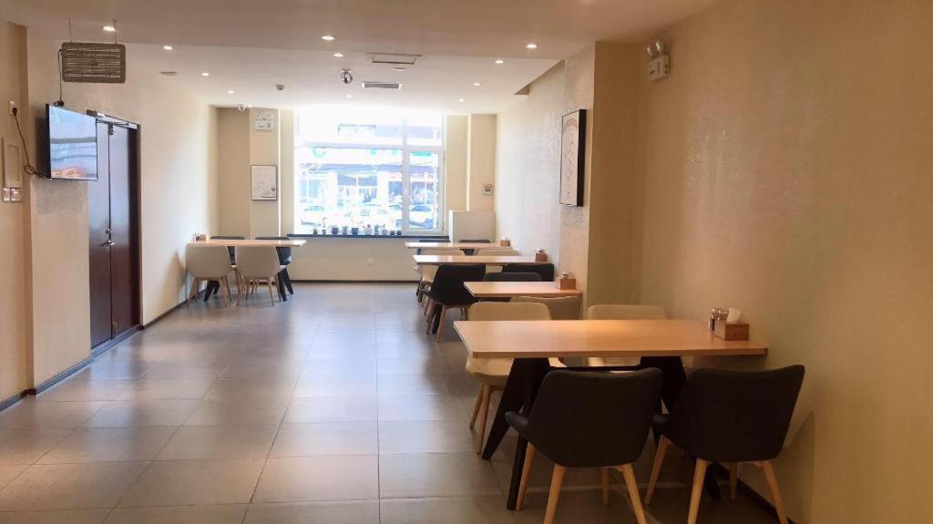 Hanting Hotel Jilin Jiangbei Park - Housity