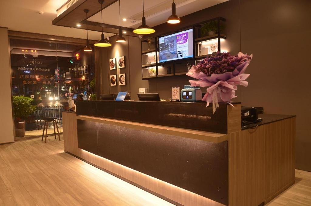 Hanting Hotel Ankang Pingli Nuwa Cultural Square - Housity