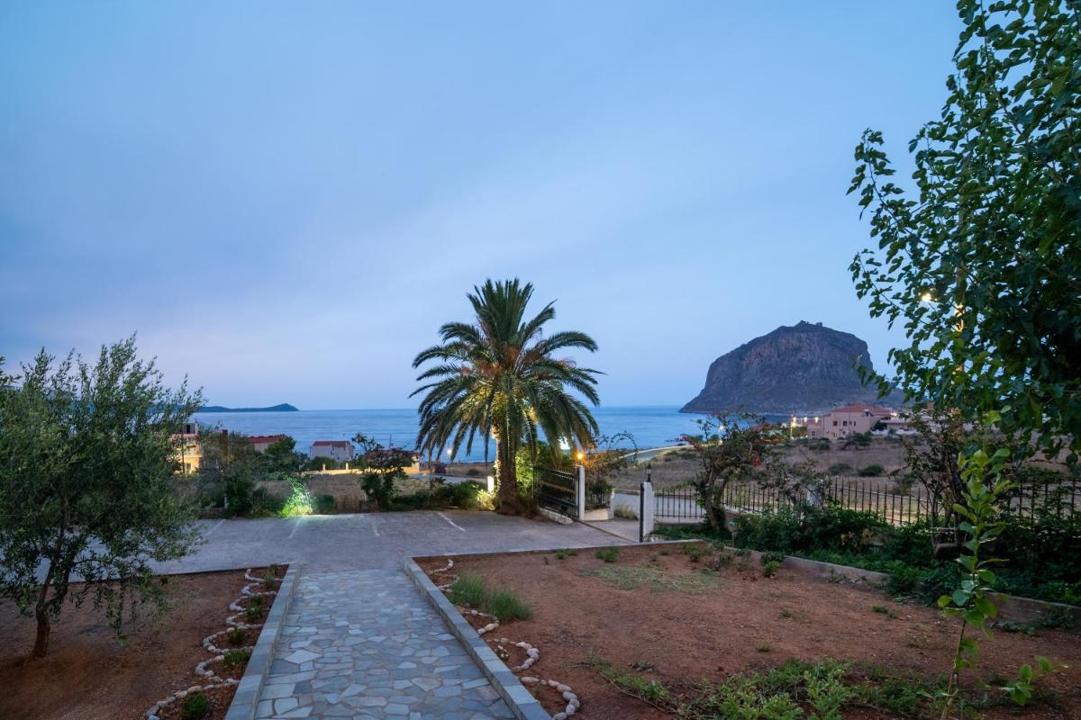 Alta Vista Studios - ex Lekka's House - Housity