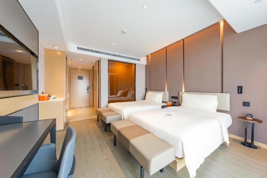 Atour Hotel Wuxi Huishan Economic Development Zone - Housity