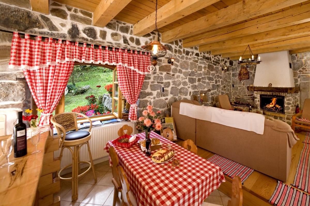 Holiday House Sobol - Housity