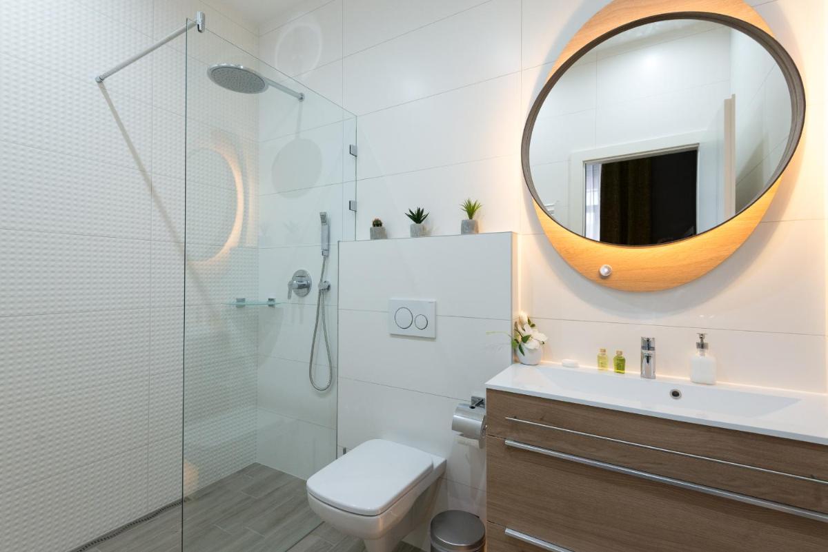 Suitetrails - Central Deluxe Apartments