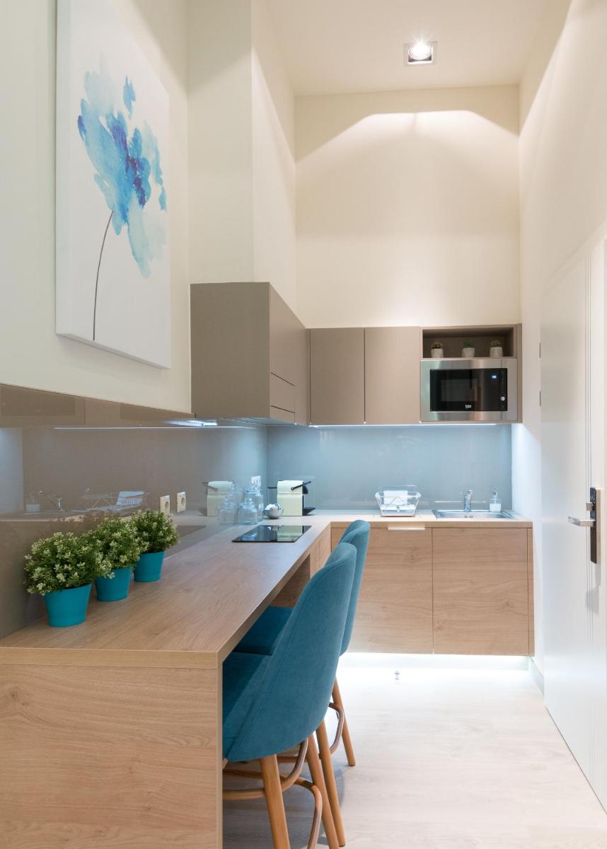 Suitetrails - Central Deluxe Apartments