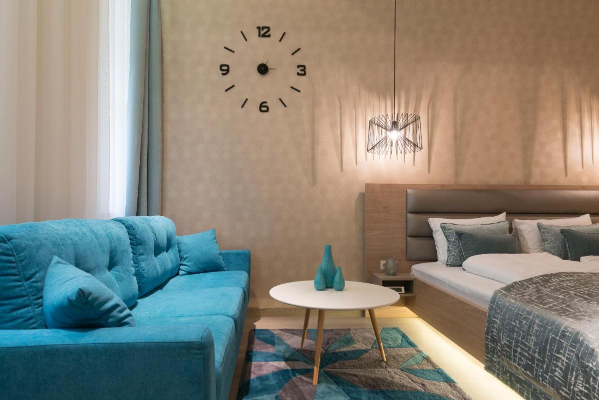 Central Deluxe Apartments - Housity