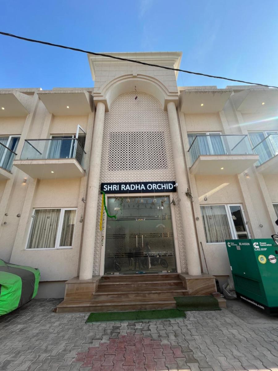 Hotel Shri Radha Orchid Barsana - Housity