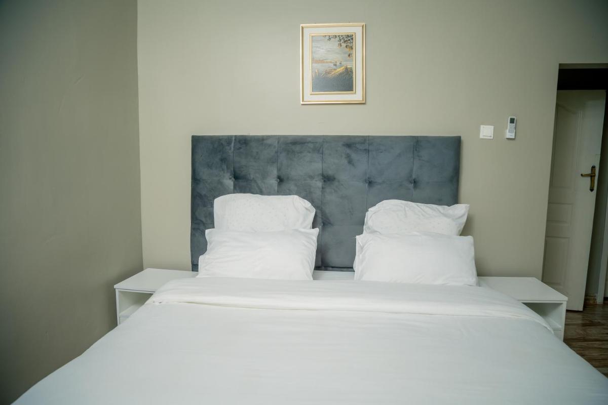 Kamps Apartment - Foxdale Forest - Hizvo