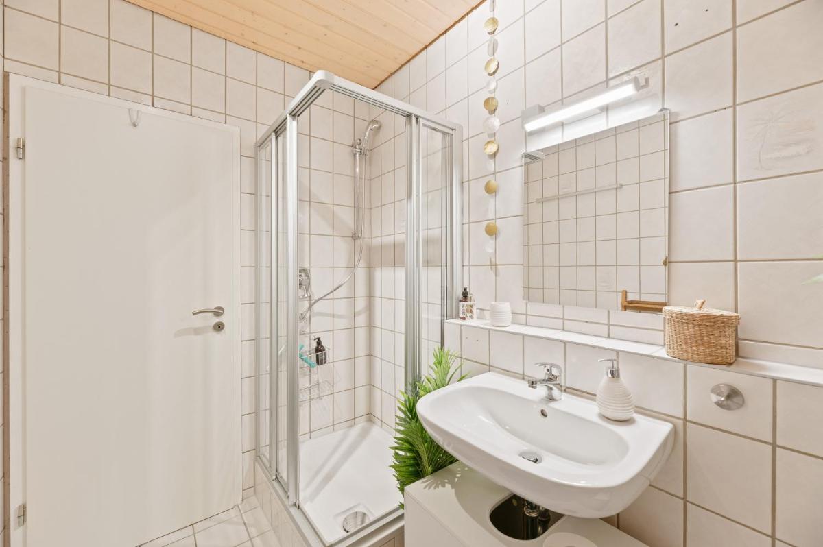 Modernes Apartment Rutesheim - Self-Check-in nähe A8 & Stuttgart - Housity