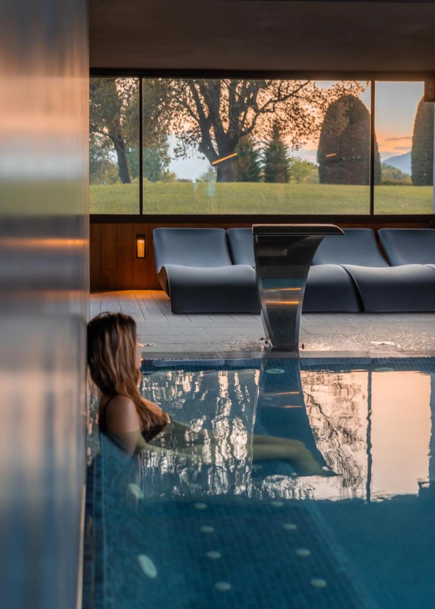 Piscina en o cerca de Hotel TorreMirona Golf & Spa