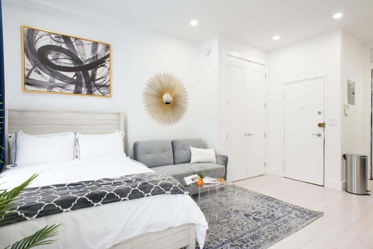 62-3A NEW Prime UES W D in unit Walk 2 C park - Housity