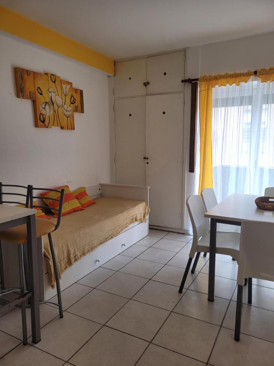 Departamento Centrico con Balcon -2 ambientes-Mar del Plata - Housity