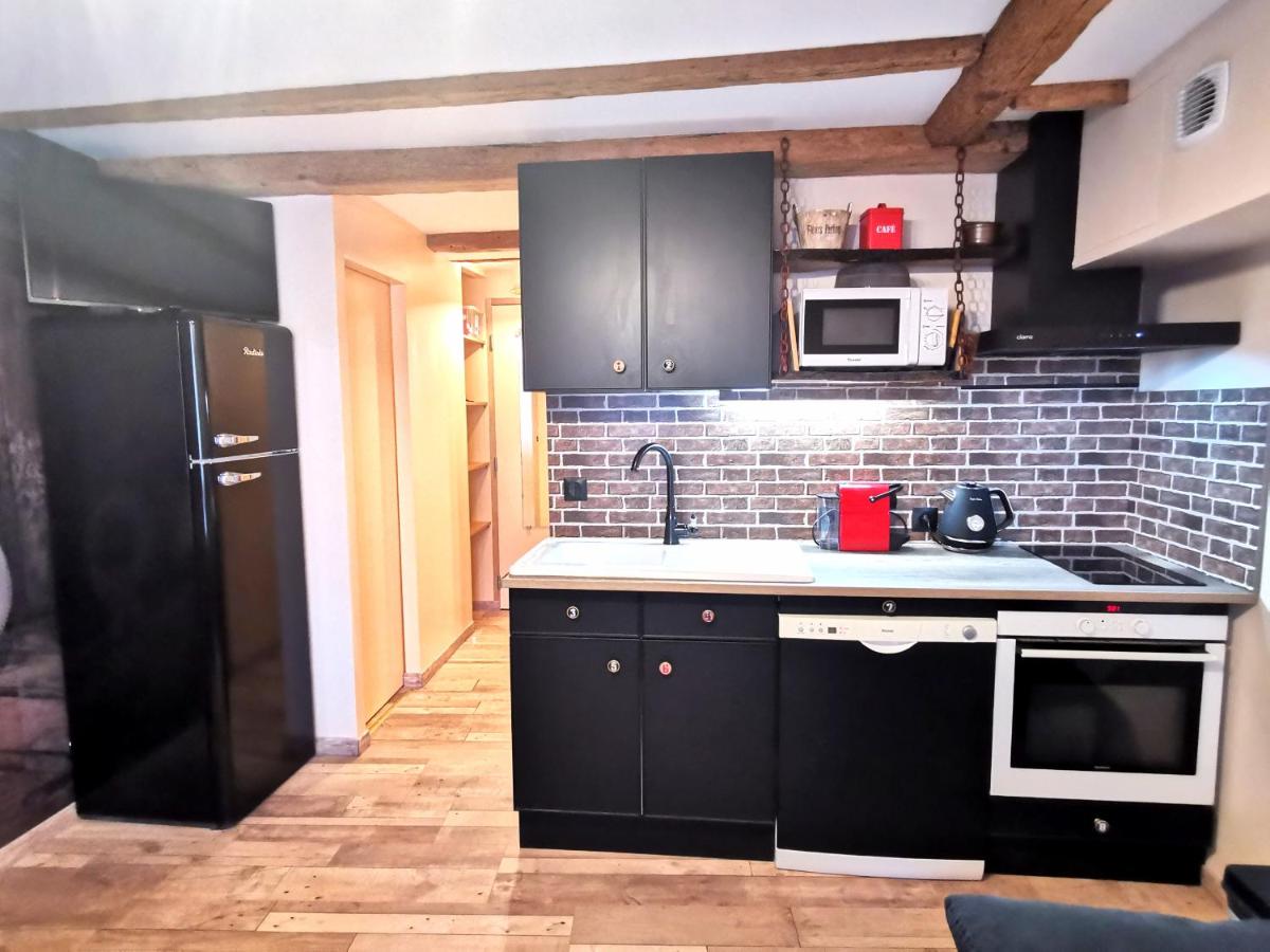 Le Vieux Tacot avec garage - Housity