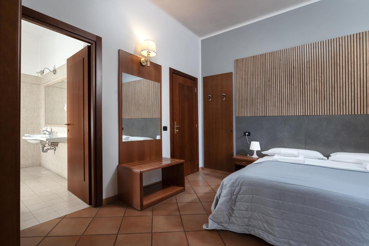 Comfort Rooms Villa Gaia Tor Vergata - Housity