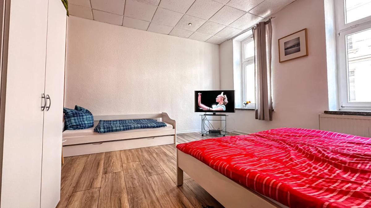 gemütliche Ferienwohnung mit Gartennutzung - Housity