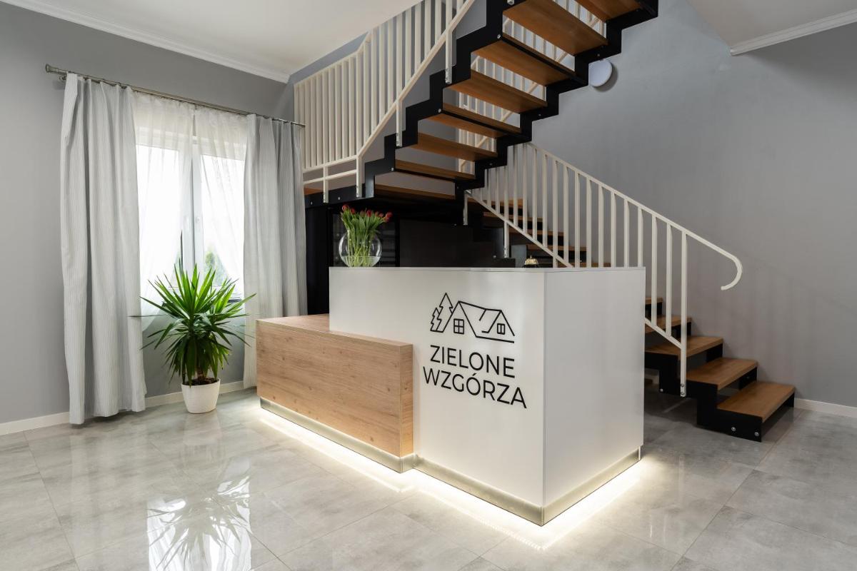 Zielone Wzgórza - Housity
