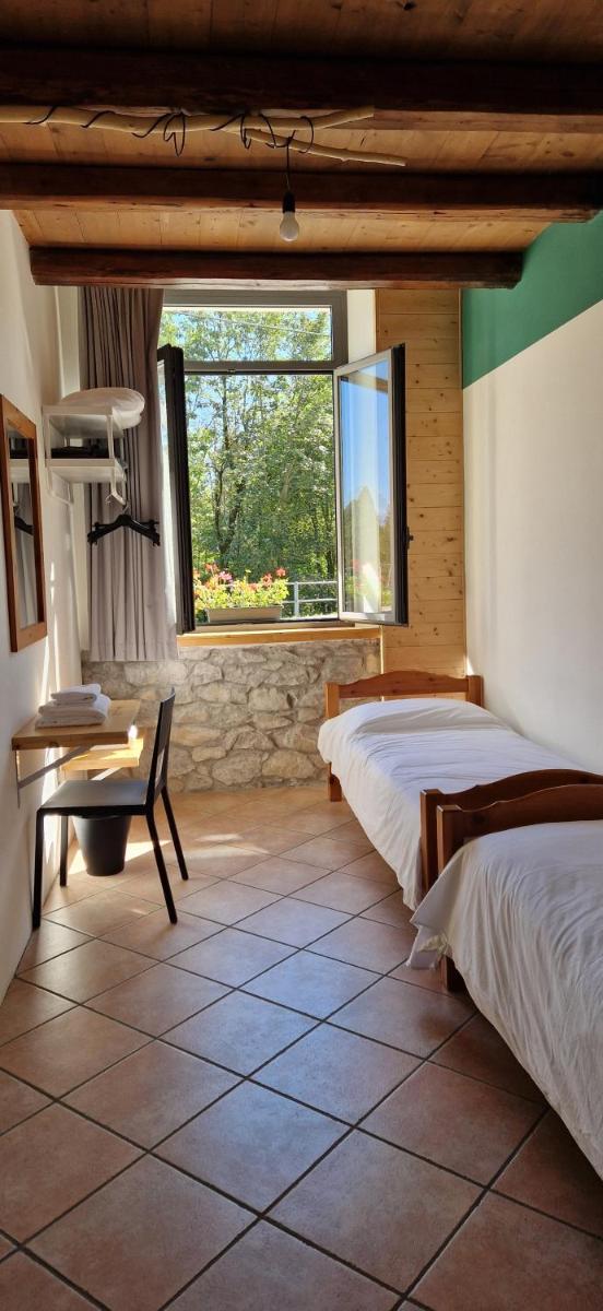 La Vrata Gialla - Housity