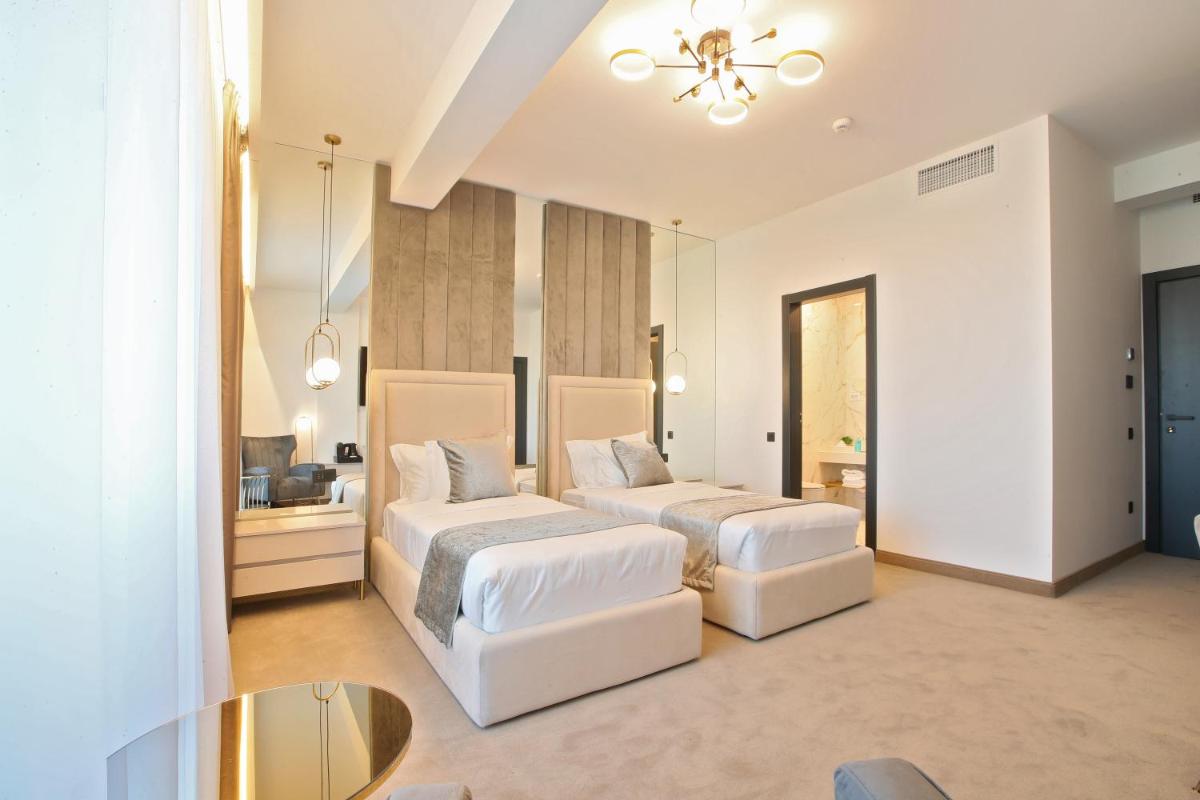 Hotel Artemis - Housity