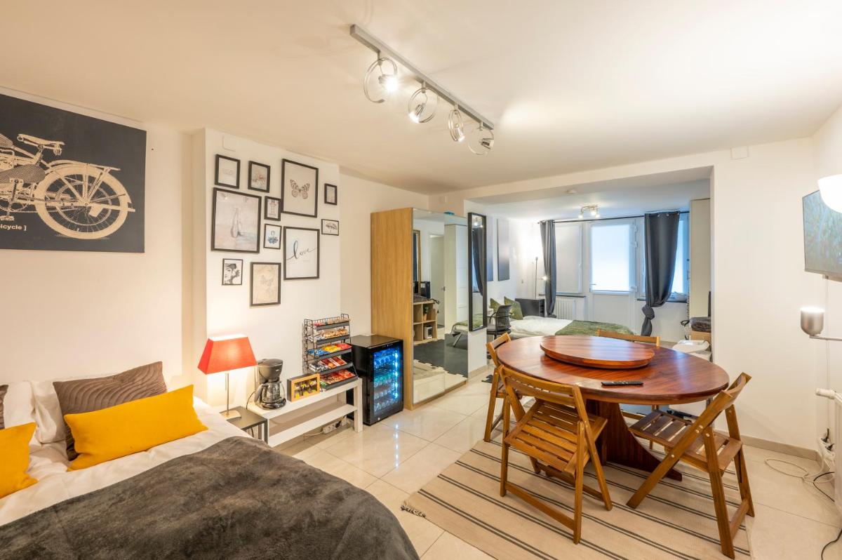 Euro Edens Bed & Breakfast Plus Free Fitness Room Access - Housity