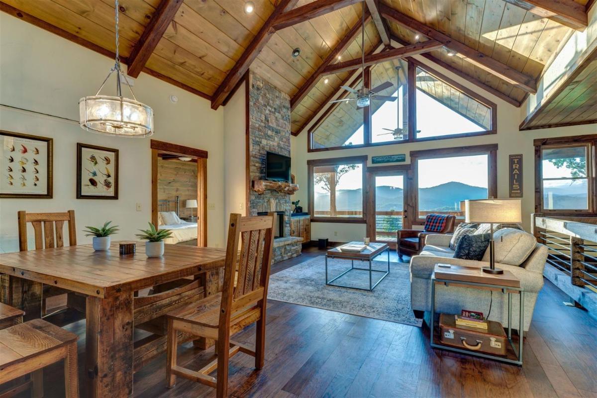 High Ridge Lodge- Epworth GA - Housity