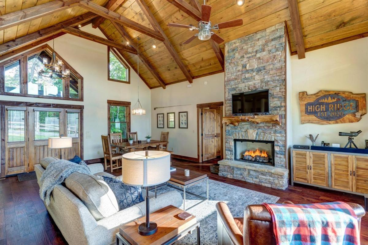 High Ridge Lodge- Epworth GA - Housity