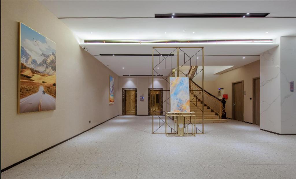 Borrman Hotel Yixing Dingshan Baolong Plaza - Housity