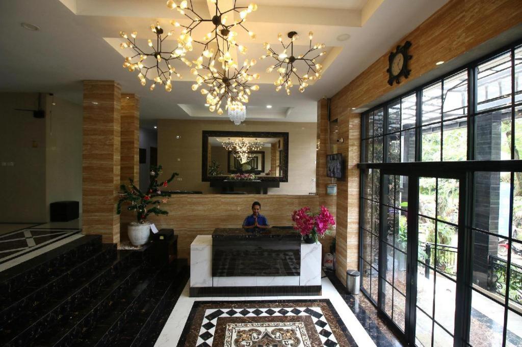 Arotel BSD - Housity