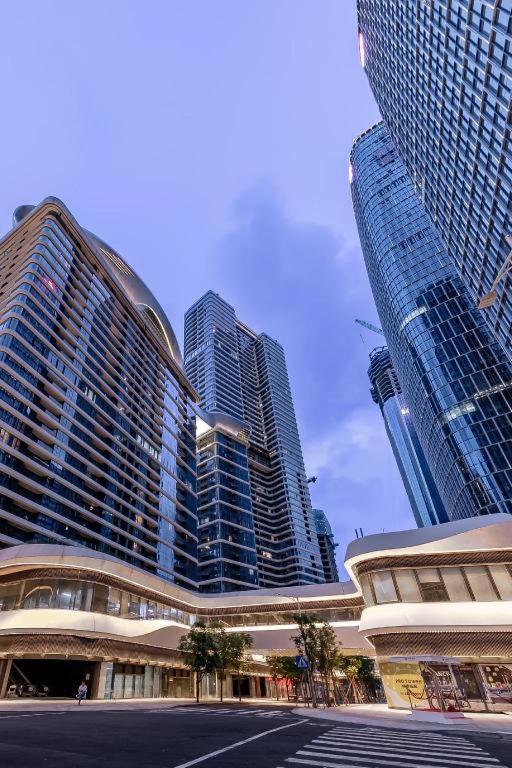 F-TOWN Fangtang Hotel (Shenzhen Longgang Tian'an Digital City Huanggekeng Subway Station) - Housity