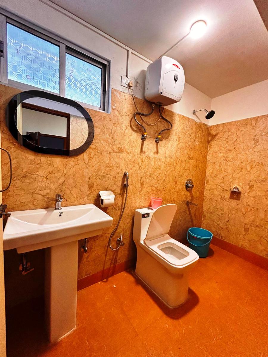 DISHA SILVER PEAK Hotel - Housity