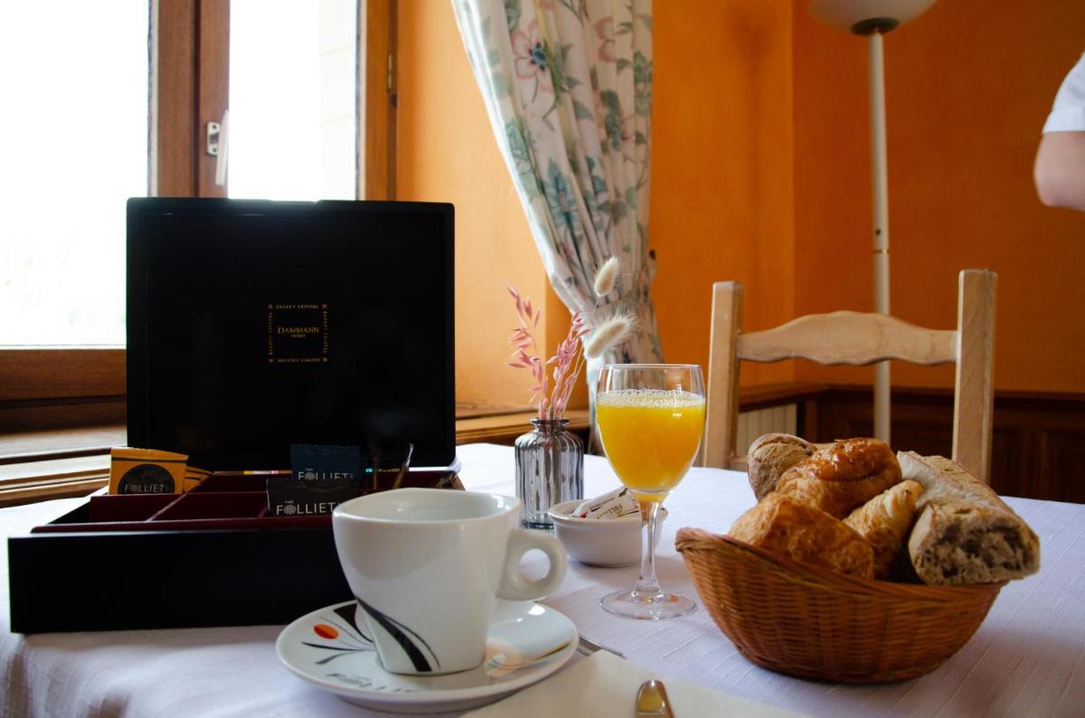 Nourriture dans l'hôtel ou à proximité
