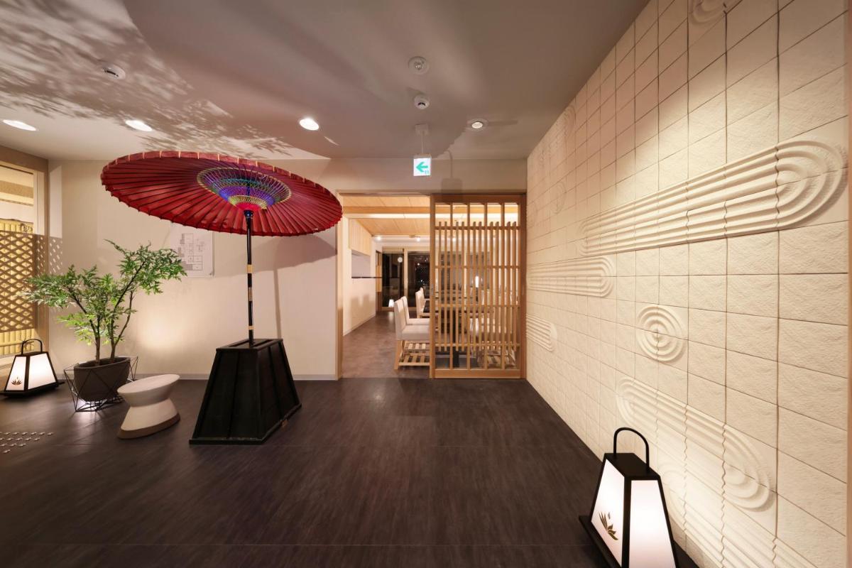 Suitetrails - Gion Crystal Hotel