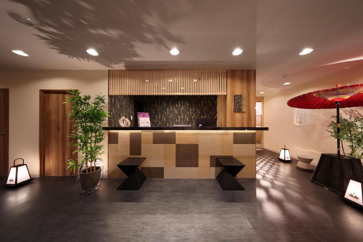 Suitetrails - Gion Crystal Hotel