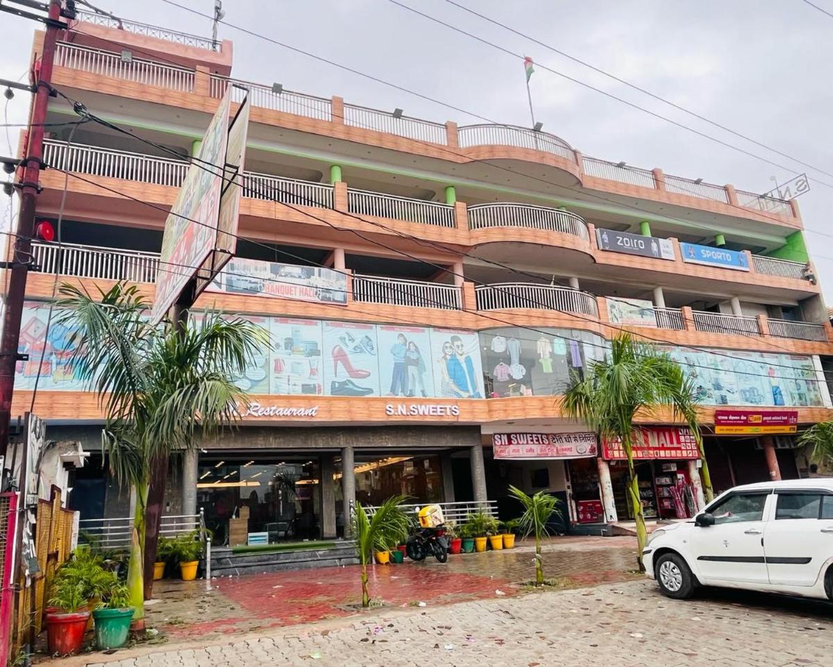 Suitetrails - SN hotel inn and restaurant