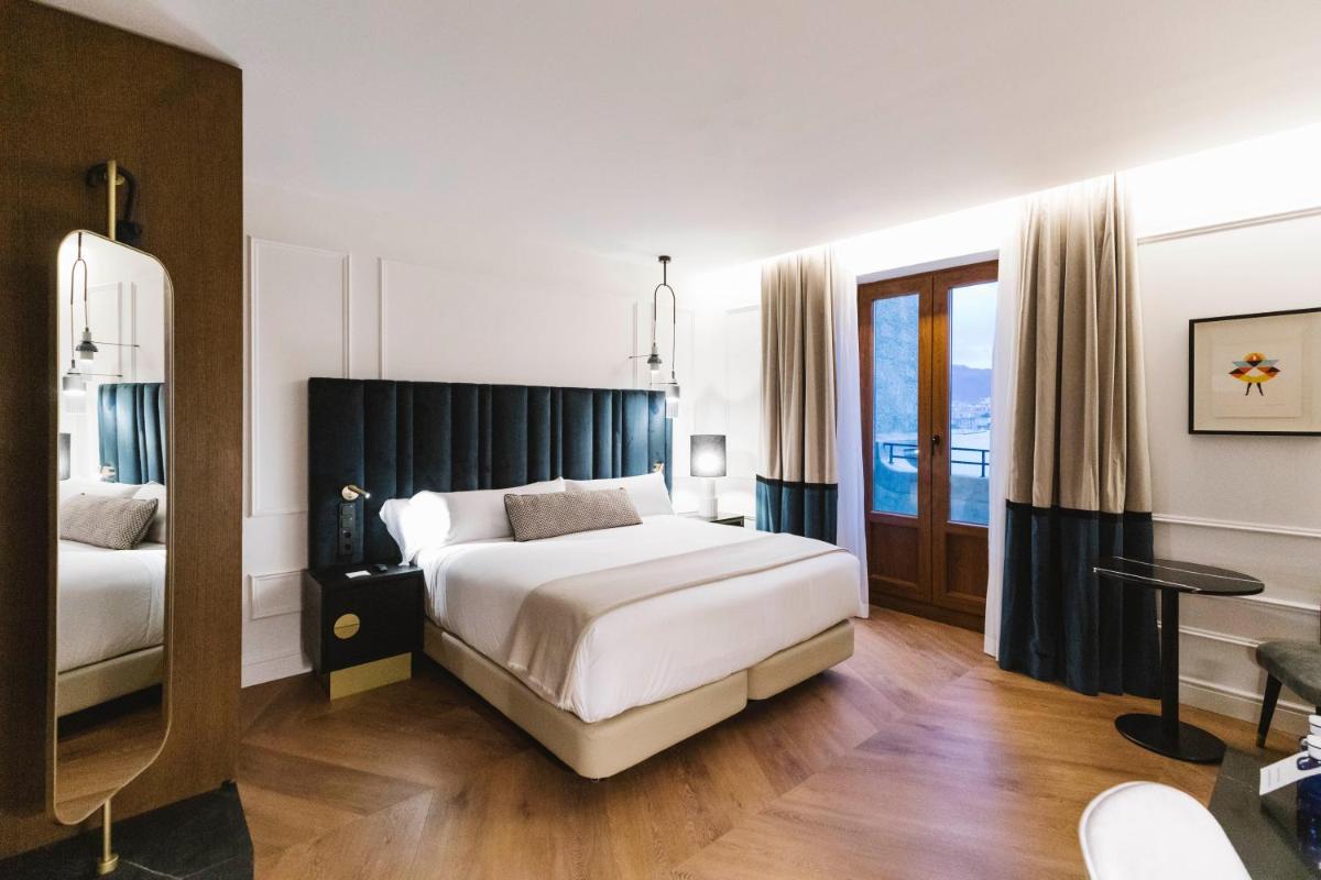 Cama o camas de una habitación en Palacio Arriluce Hotel - The Leading Hotels of the World
