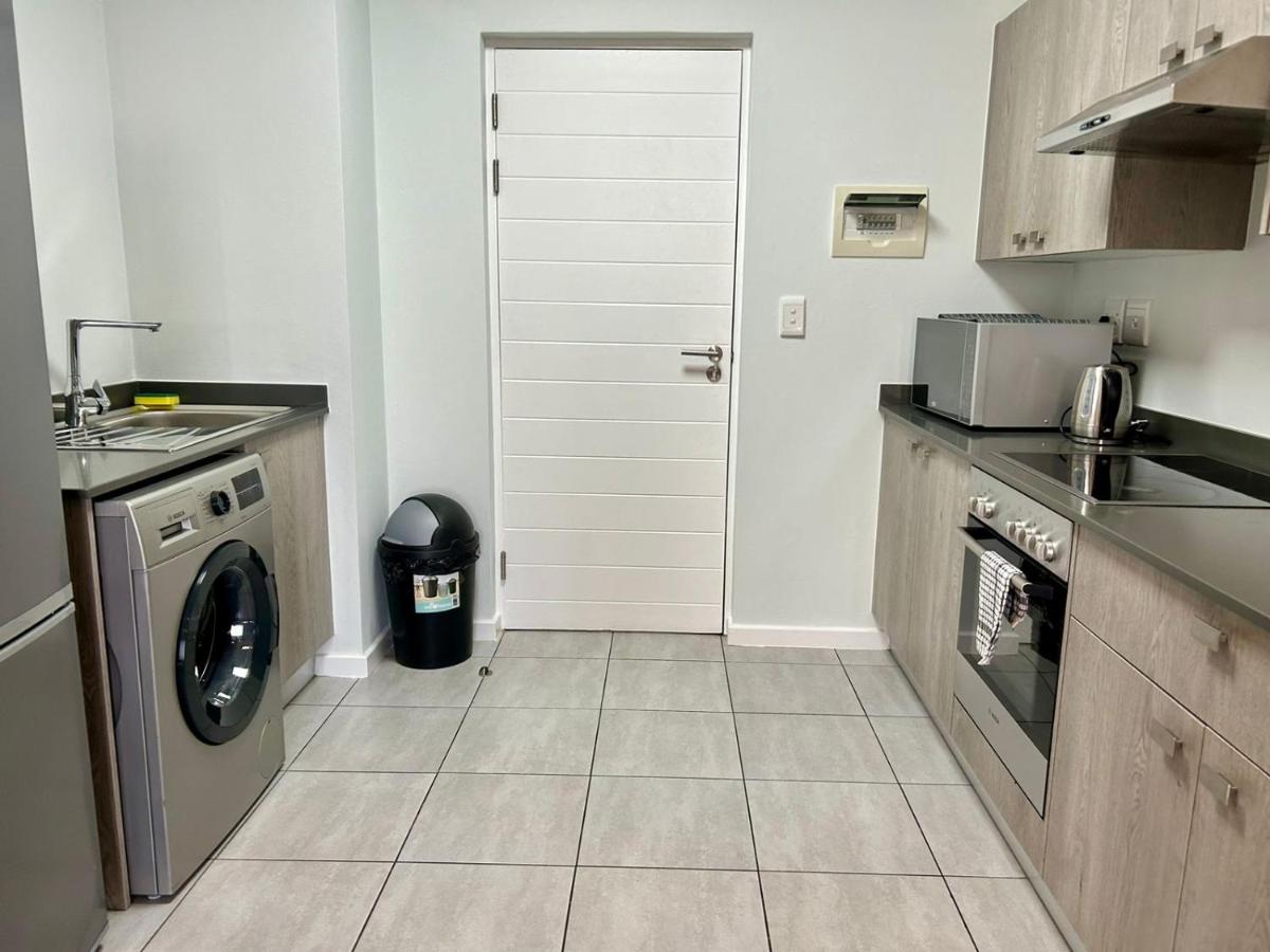 Lilly's Platinum - 1 Bedroom back up power - Housity