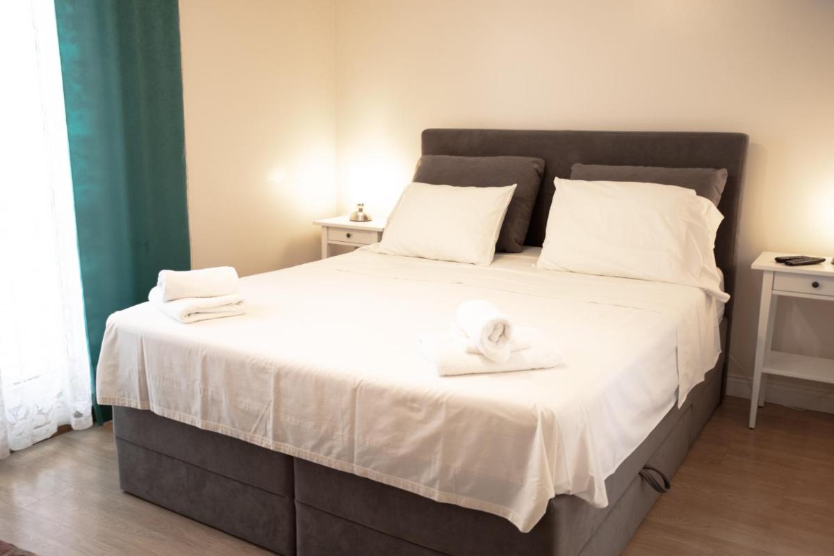 Apartments Mijajov Dvor - Housity