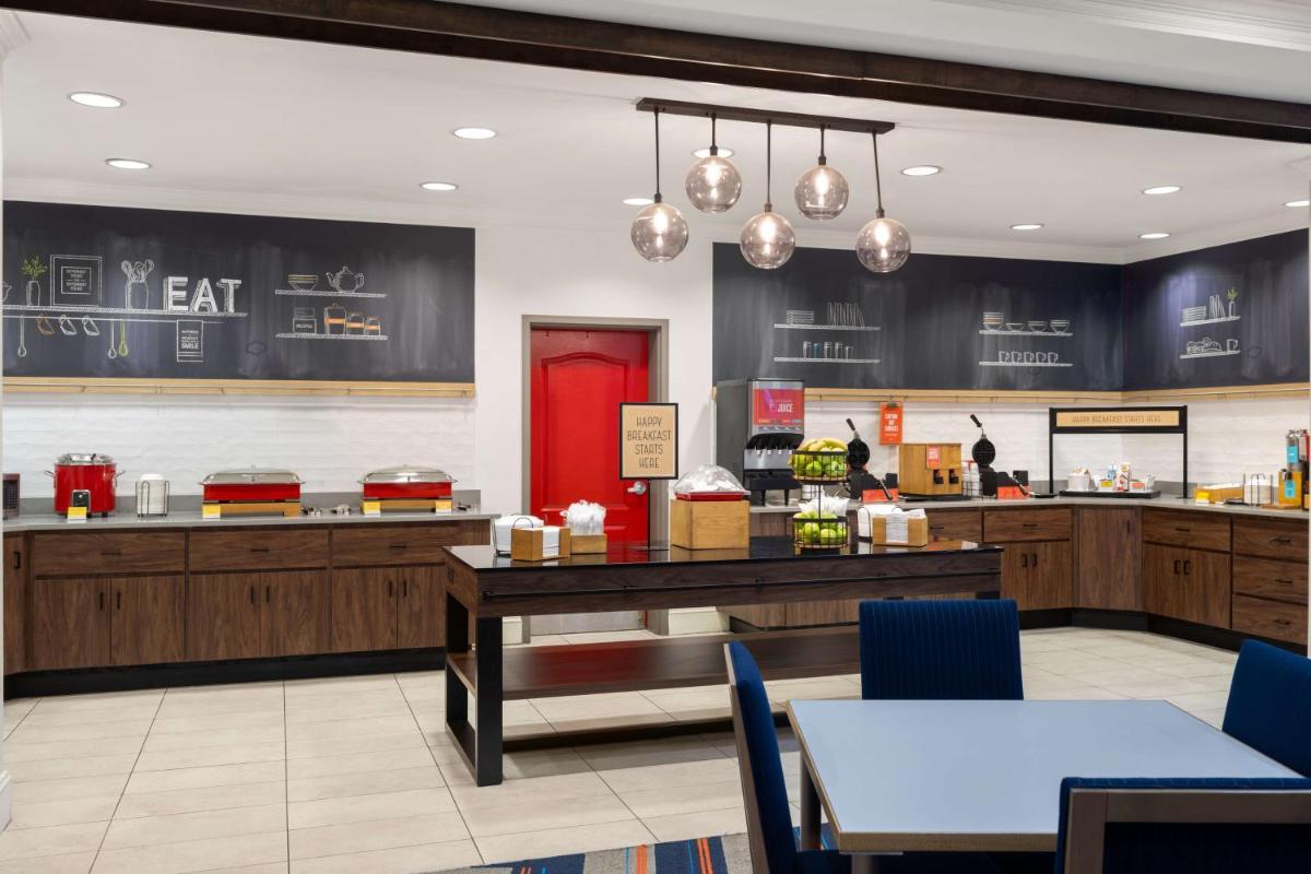 Hampton Inn Charleston North - Housity