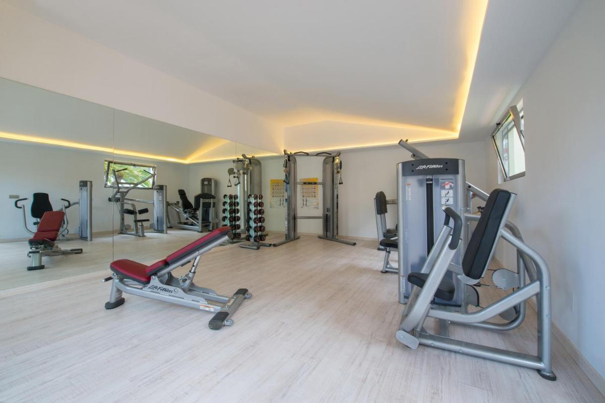 Gimnasio o instalaciones de fitness de Iberostar Selection Playa de Muro Village