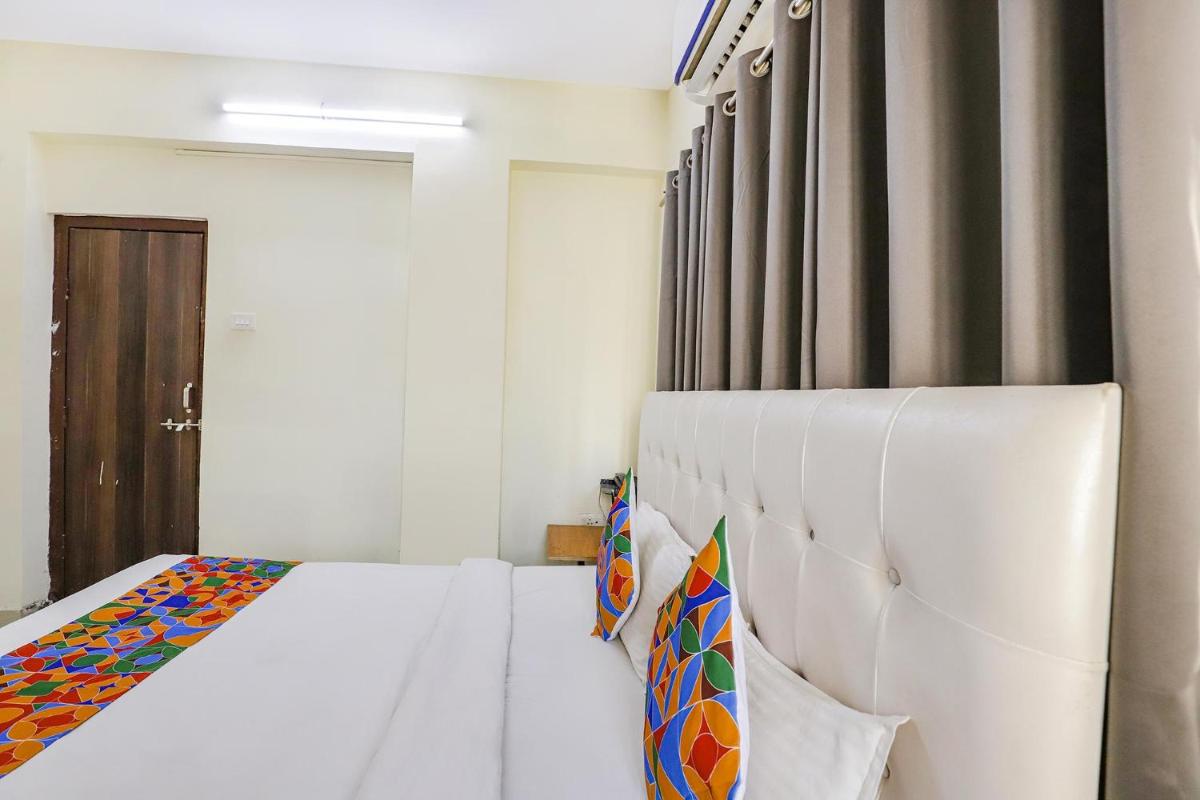 FabExpress Osca Inn - Housity