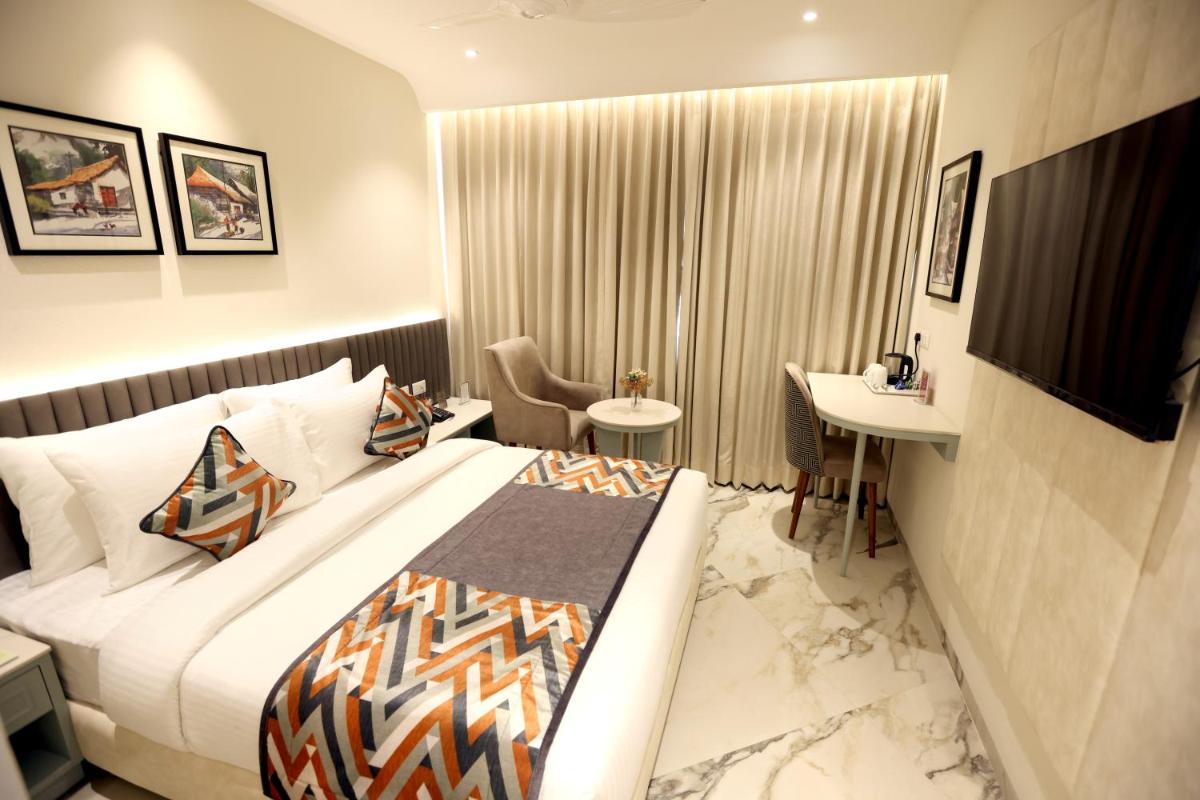 Hiraya Hotels - Housity