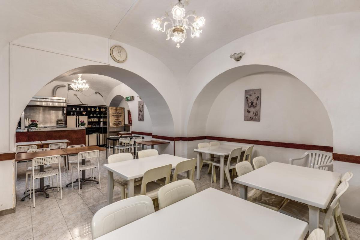 Hotel Altavilla 9 - Housity