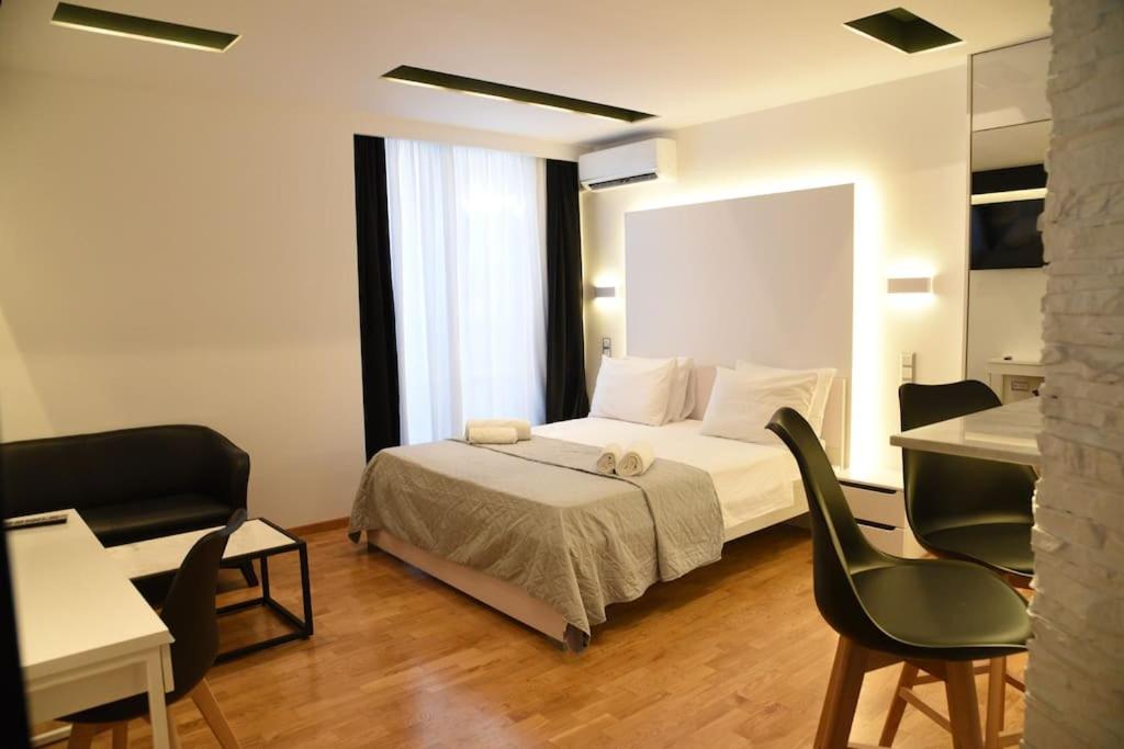 Syntagma square, 30sqm Nikis luxurious Studio - Housity
