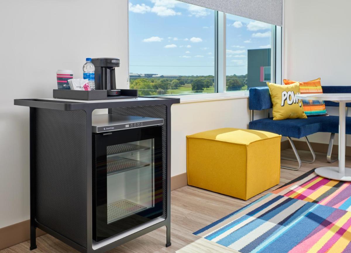 Aloft Trophy Club Westlake - Housity