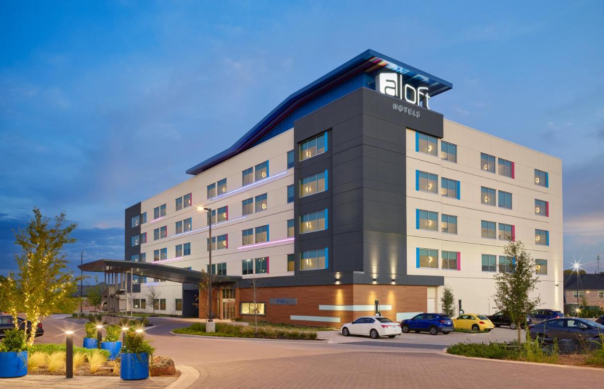 Aloft Trophy Club Westlake - Housity