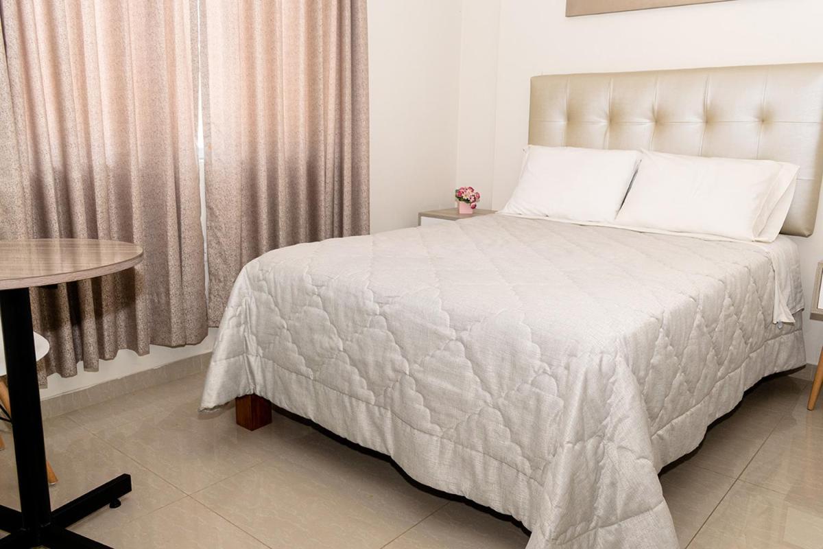 Las Palmeras Hospedaje & Restaurante - Housity