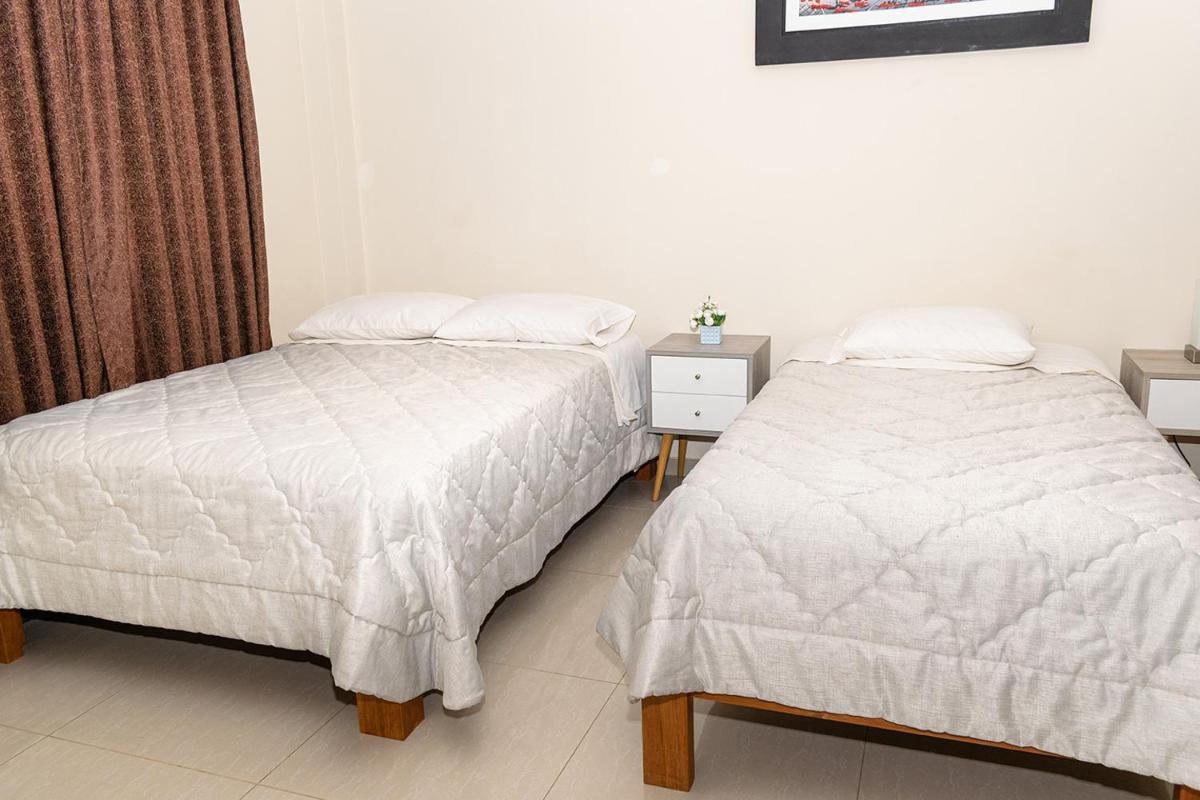 Las Palmeras Hospedaje & Restaurante - Housity