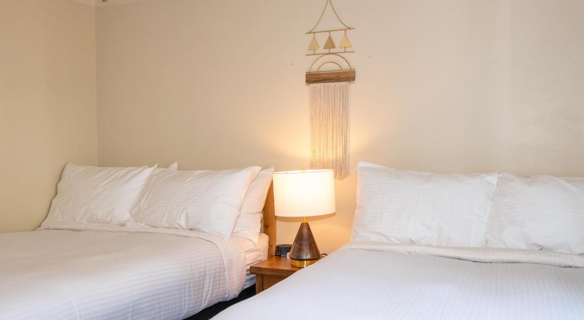Gull Lake Lodge - Housity