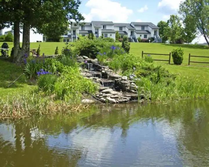 Endless Mountain Resort - Housity